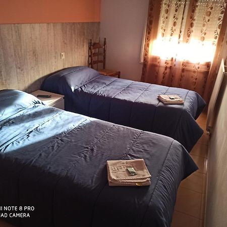 Hostal Galicia Figueres  Exteriör bild